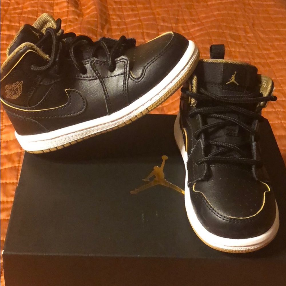 Jordan 1’s in like new condition